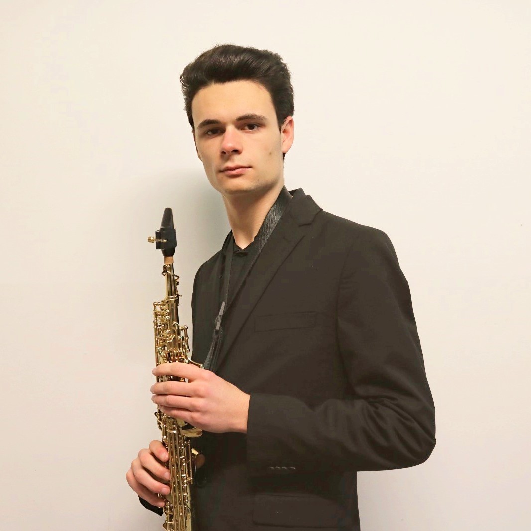 Marco Signorelli suona il Sax Soprano